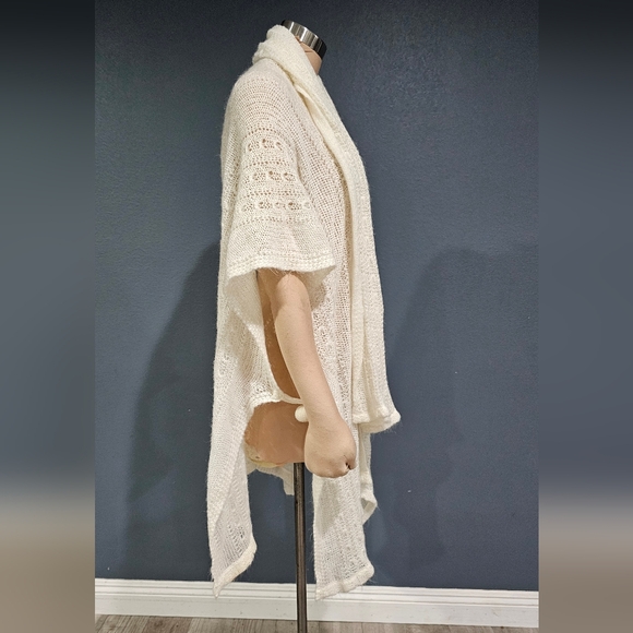 Vtg BEN GOODMAN Ivory Knit Open Poncho Pom Side Attached Scarf Cardigan OS - Picture 5 of 9